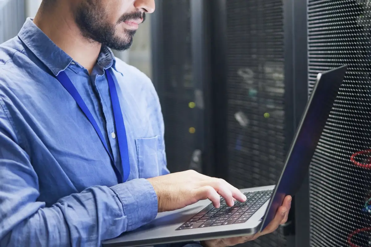 CMS構築設定・運用保守