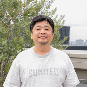 登坂　和雄